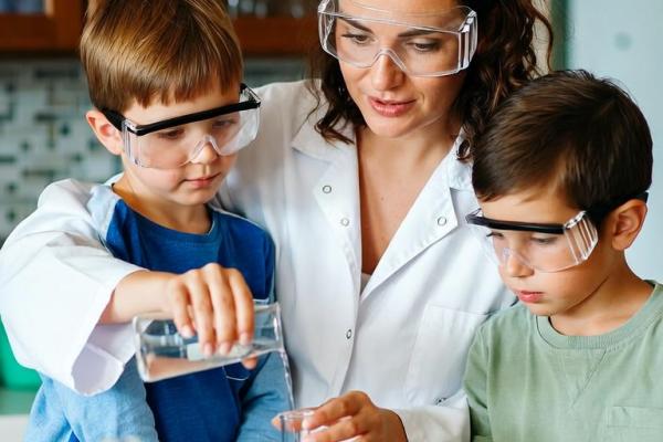 Moms Podcast Takeover: A Pro-Science Parents Guide to Instagram, Pt. 1