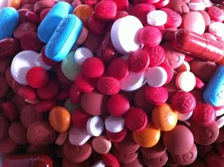 Assorted pills
